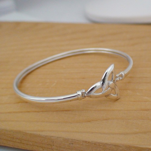 Celtic Trinity Knot Bangle Bracelet - 925 Sterling Silver - Celtic Triquetra - Picture 3 of 4