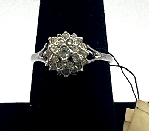 Vintage Nachlass Ring Größe 8 New Old Stock #060225B
