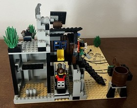 LEGO Western Bandit's Secret Hideout (6761) (With Instructions)