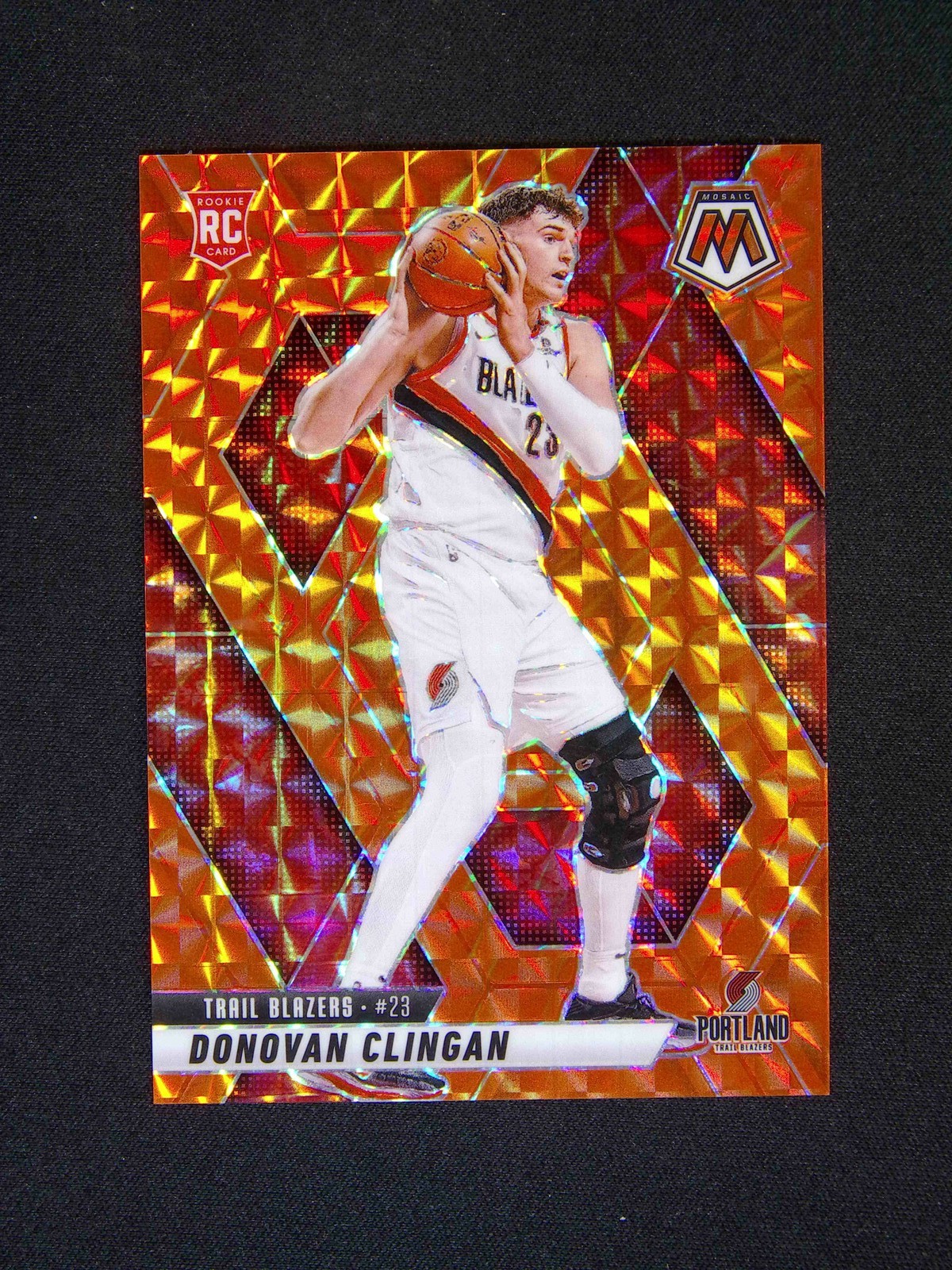 2024-25 Panini Mosaic Donovan Clingan #246 RC Rookie Orange /249