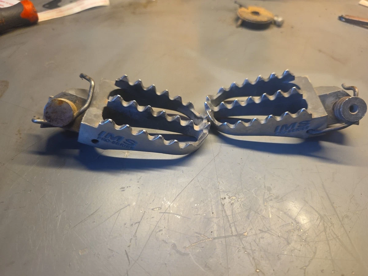Dirt Bike Footrest Foot Pegs For Kawasaki KX125/KX250 (1988-96) & KX500 (1988-2004)