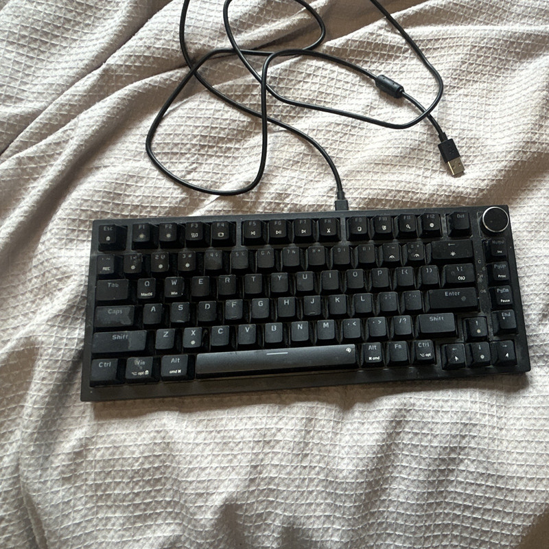 Newmen GM610 Wired USB Mechanical Illuminated Keyboard QWERTY Black
