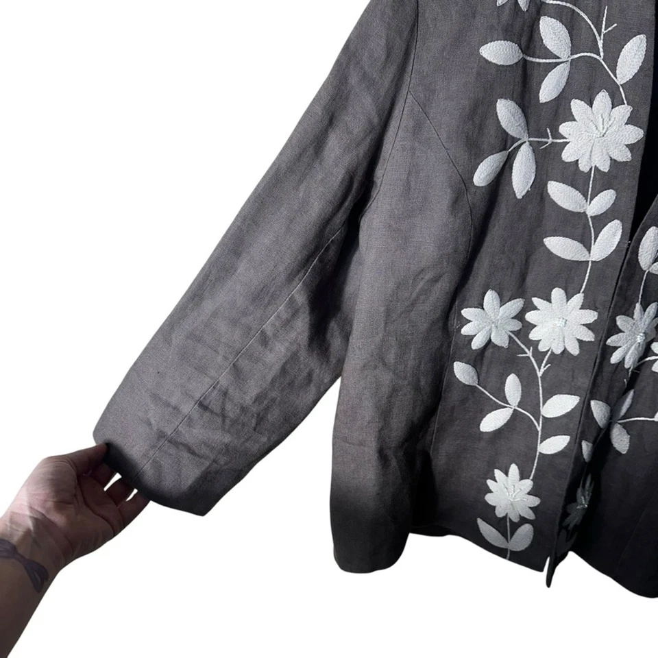 Chicos Linen Floral Embroidered Beaded Cardigan Size 2 (US Large) - Image 2 of 4
