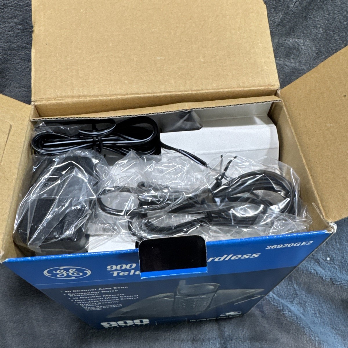 Vintage 2000 GE 900 MHz Cordless Black Telephone Model 26920GE2