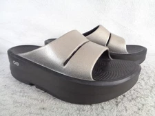 Oofos Oomega Ooahh Luxe Latte Recovery Sandal Womens US 7 Slide Platform
