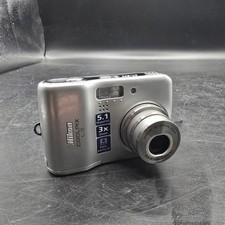 Nikon COOLPIX L3 5.1MP Digital Camera - Silver Works Perfect!!