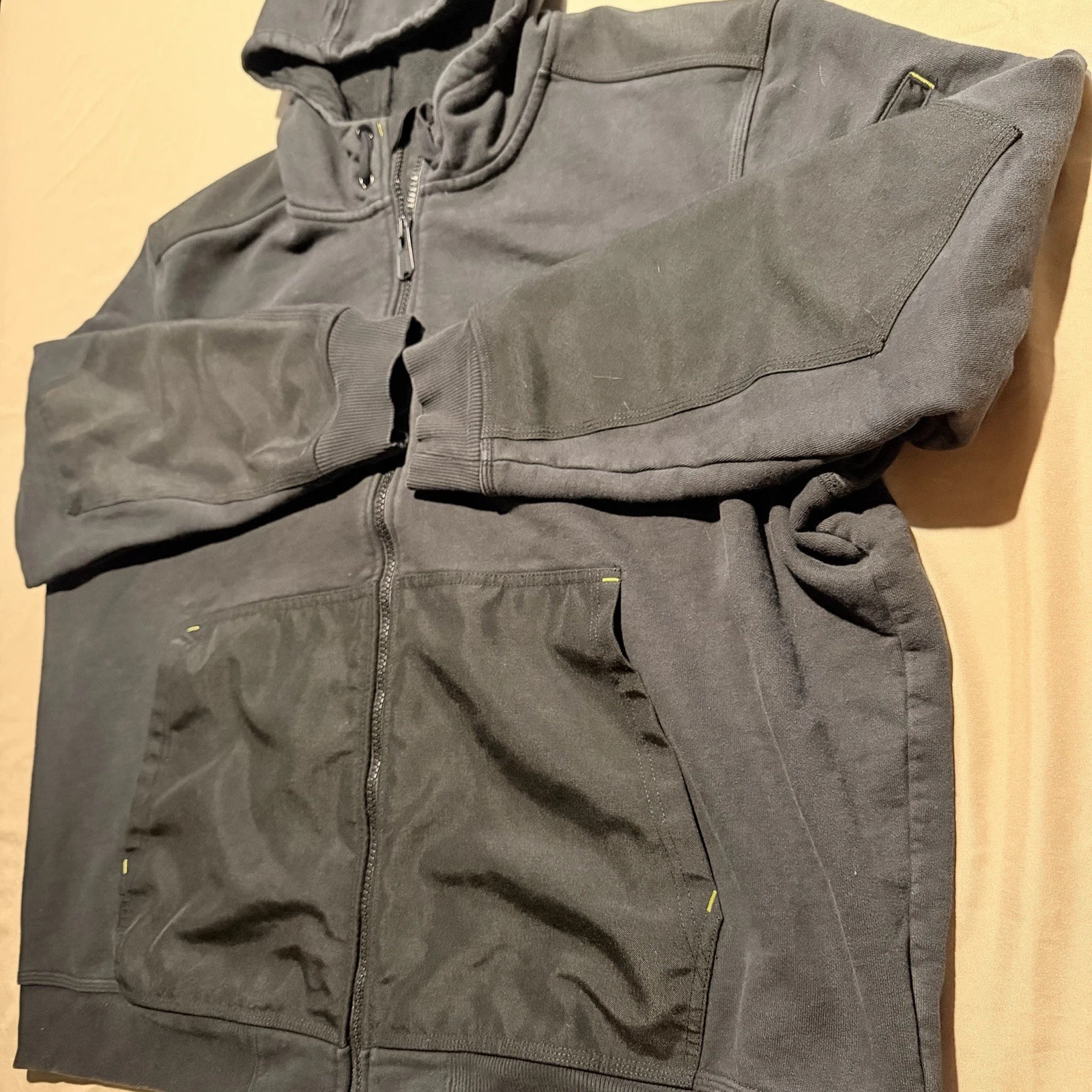 Duluth Trading Co Heavyweight hooded zip up sweatshirt, relaxed fit Men’s 2XL - product detail image 2