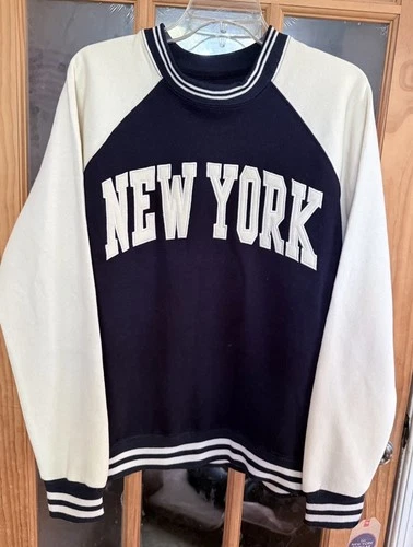 New York Popular Vintage-Style Color-Block  Men's L Navy/Cream  Fleece Pullover - product listing photo