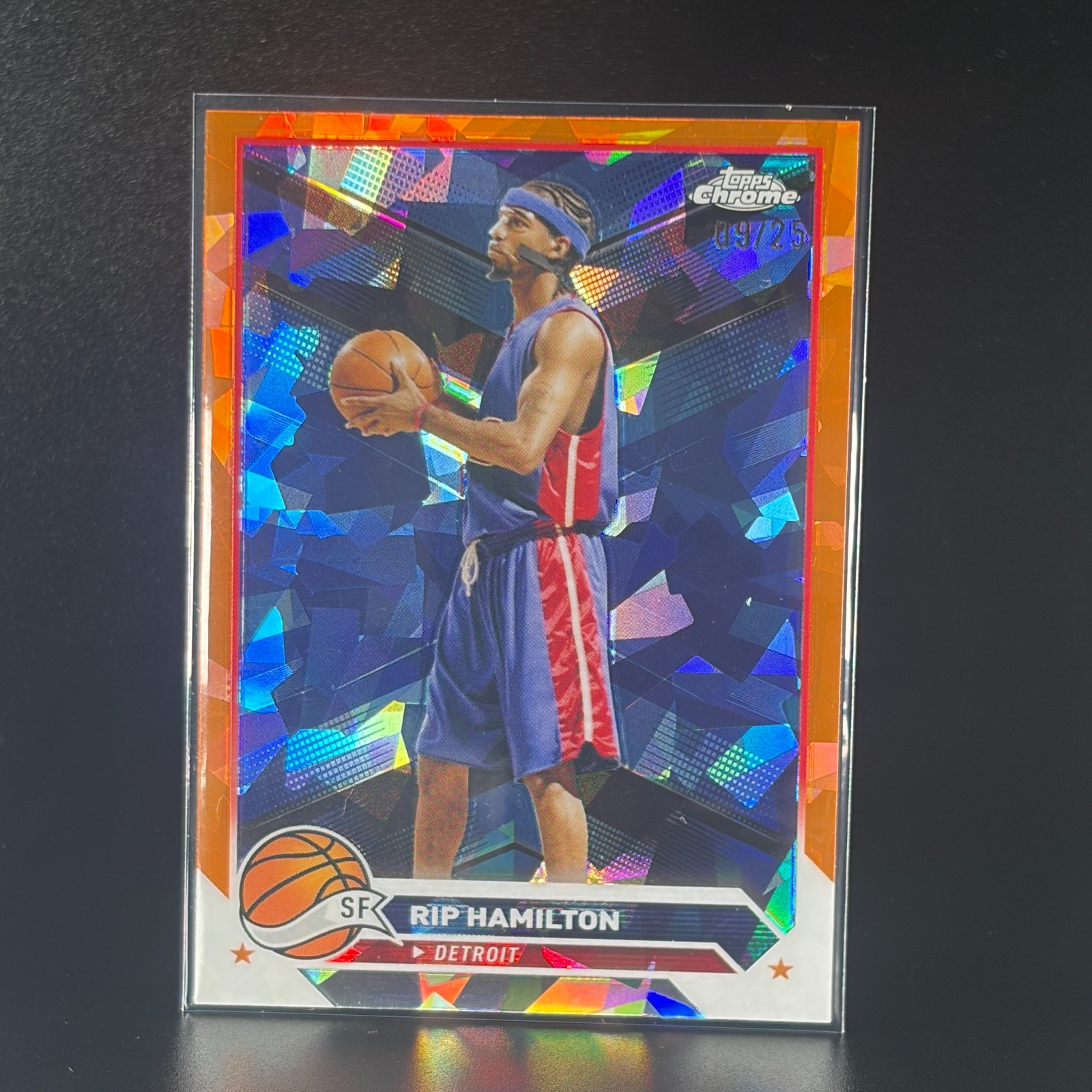 2023-24 Topps Chrome Rip Hamilton Refractor Orange Geometric 09/25 Pistons