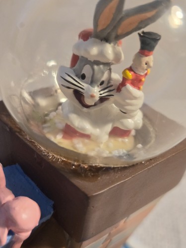 Looney Tunes Novelty Waterball Sno Globe Figurine Combination Bugs Bunny 1996 - Picture 4 of 15