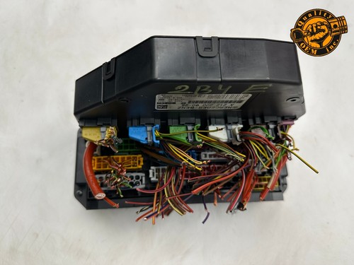 2013-2020 MERCEDES AMG GT CLS E SL SLC FRONT SAM FUSE RELAY JUNCTION BOX MODULE - Picture 4 of 13