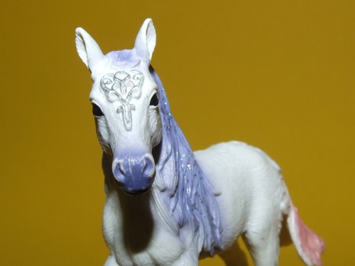 Schleich Horse - Bayala feather foal wool 82960 - Picture 4 of 5