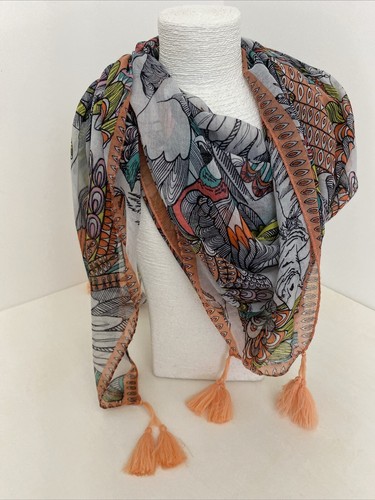 Colourful Parrot Bird Feathers Lightweight Viscose Square Scarf Tassels 115 cm - Picture 5 of 9