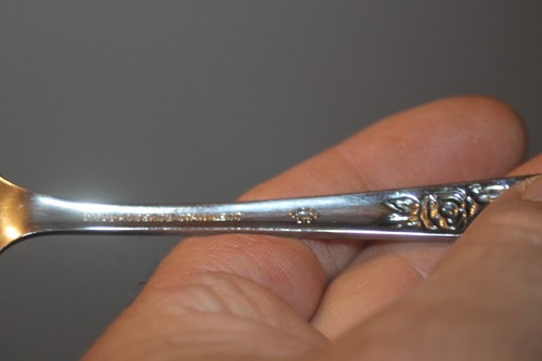 93 Pc Set RODGERS Oneida 1881 Rogers Highland Rose Stainless Flatware Silverware - Picture 7 of 11