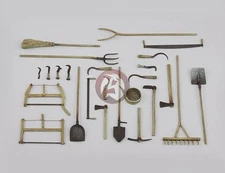 Royal Model 1/35 Assorted Farm Tools [Farmyard Diorama Accessory Model] 637