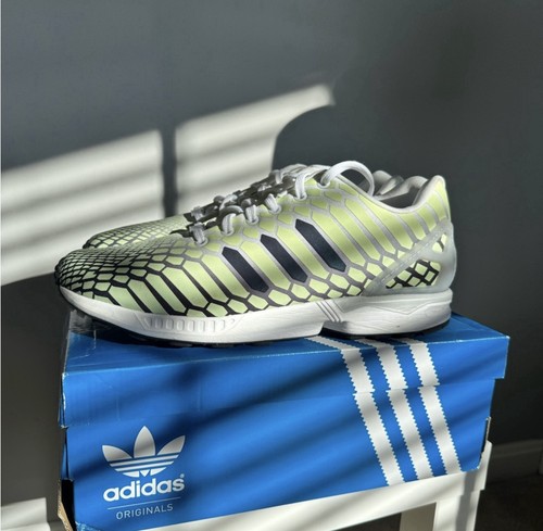 adidas Men's ZX Flux Xeno Green Black White Lace Up Low Top Sneakers AQ4535