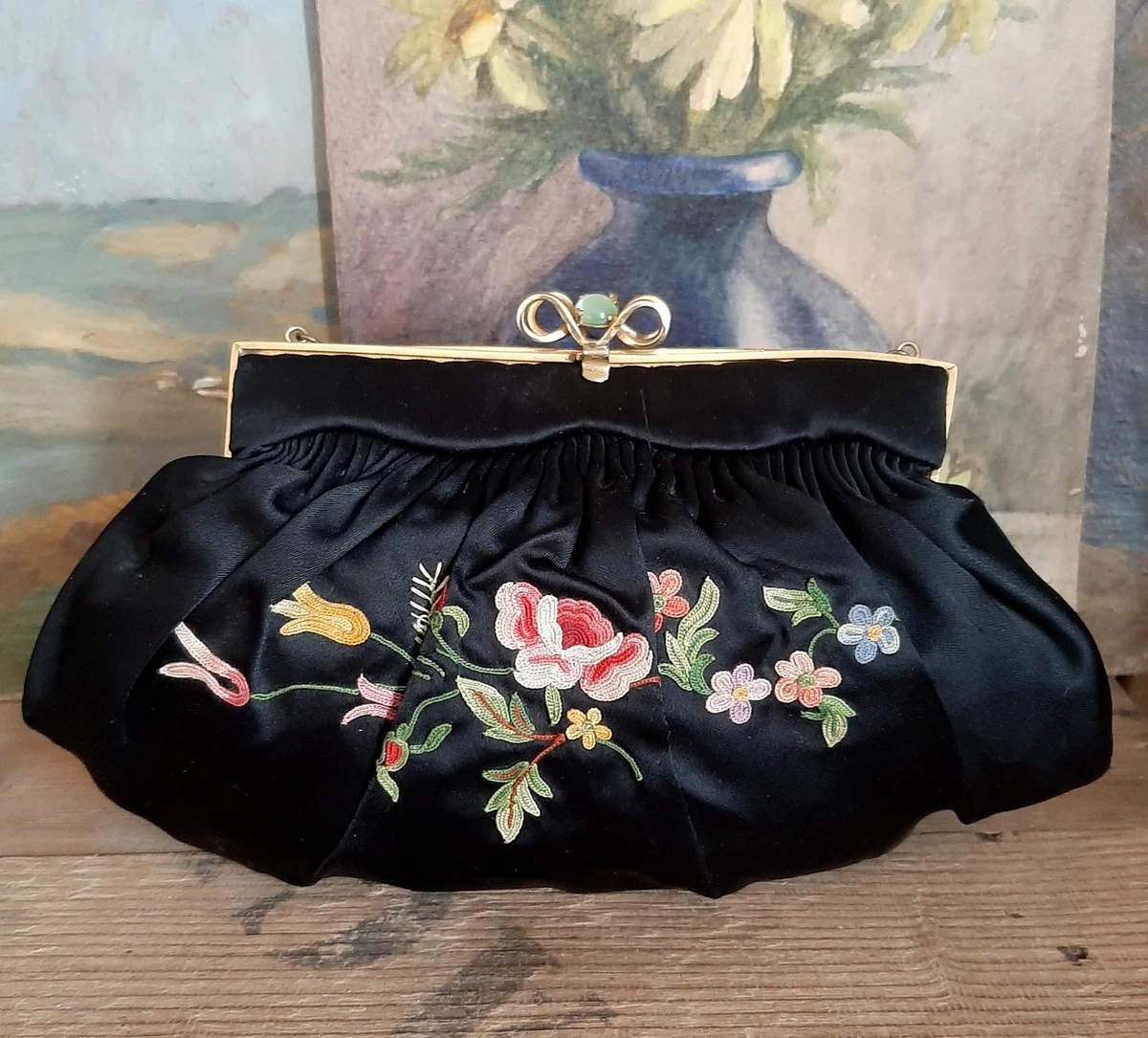 4773 Belle coiffe ou cannette 1880 en crêpe de soie noire bouillonné et