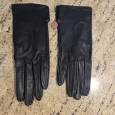 New Vintage Womens Size M 8 Black Soft Leather Lined Gloves Spain