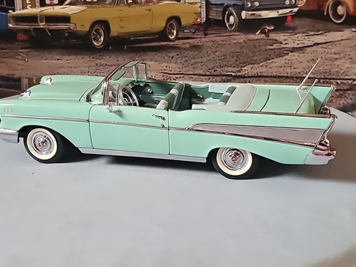 VINTAGE Danbury Mint 1957 Chevrolet Bel Air Surf Green BEAUTIFUL CAR 🚗 - Picture 17 of 24