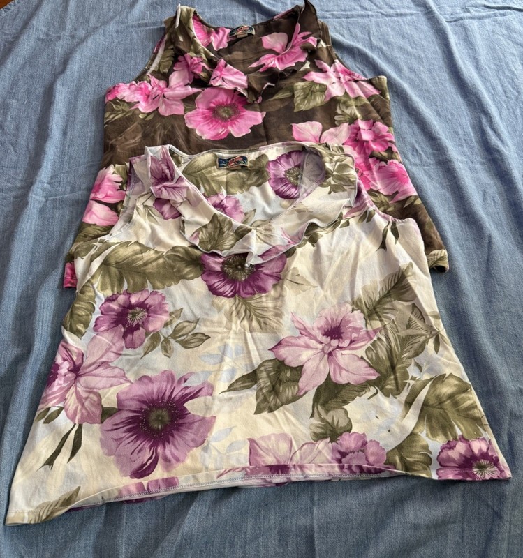 Two La Cabana Floral Print Sleeveless Tops Size XL