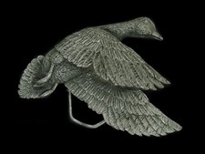 UC11170 NOS VINTAGE 1984 FLYING DUCK ART COMMEMORATIVE BELT BUCKLE
