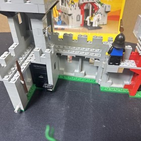 Vintage LEGO Set 6073 Knight's Castle 100% Complete w/ Box & Instructions