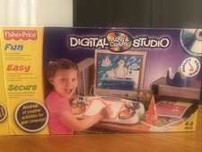 Fisher Price Digital Arts  Crafts Studio Easy USB Connectivity 