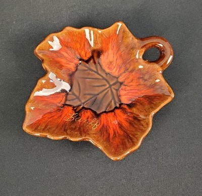 MCMASTER POTTERY 21 CANADA Ashtray Trinket Dish Red Maple Leaf - Banff Canada