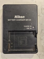 Nikon Battery Charger MH-24 For Ni-HH AA Batteries Camera