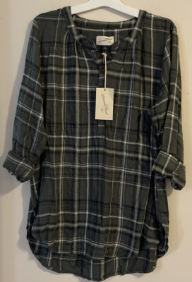 Universal Thread Womens Small Green Plaid Half Button Tunic NWT! A2617