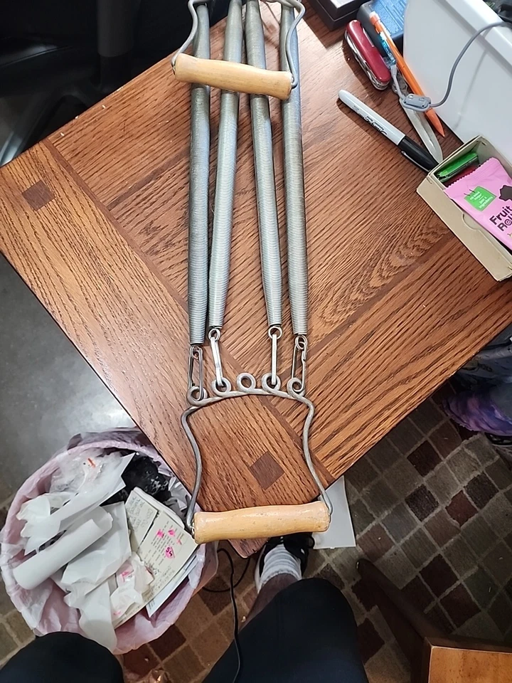 Vtg 4 Spring Chest Pull Chest Arm Exercise Home Equipment Wood Handle  28 In pre - Image 2 of 3