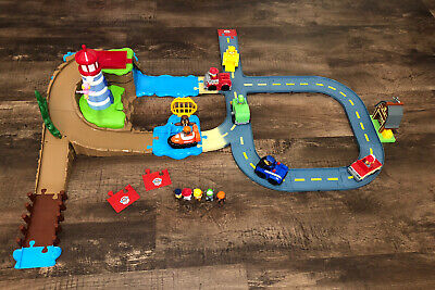 Paw Patrol - Zuma Lighthouse Rescue (complete) & Rocky Barn Track Set Racer Lot | eBay