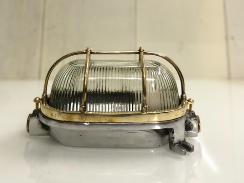 Antique Home Decor Aluminum and Brass Wall Ceiling Mounted Oval Bulkhead Light - Bild 2 von 10