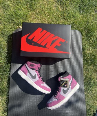 NIKE AIR JORDAN 1 HIGH ELEMENT GORE-TEX ''BERRY'' (DB2889 500) EU42 / US8,5