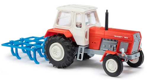Busch 8712 Traktor mit Schwergrubber