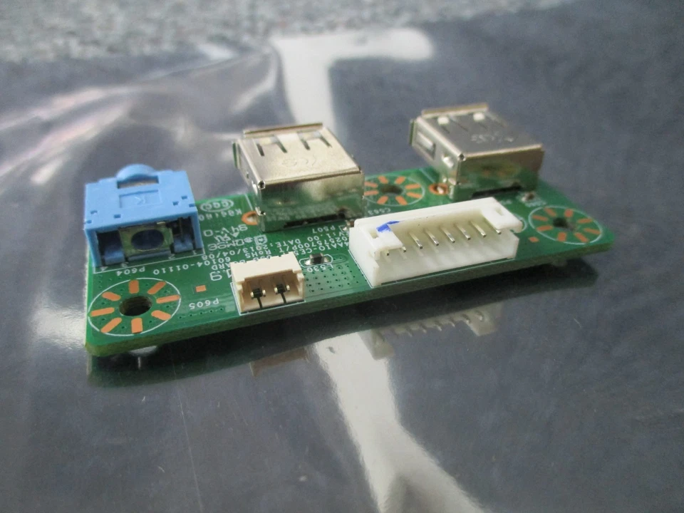 Planar 2202575700P/T USB Board 60104-01110 - Image 3 of 4