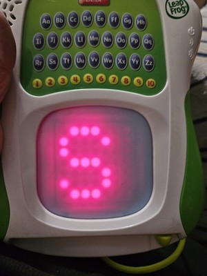 Leap Frog Scribble And Write Learn ABC's Kid's Tablet W/ Stylus Pen Works! NICE