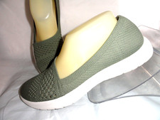 Clarks Women's Adella Moon Loafer-Size 8.5US/39.5EU