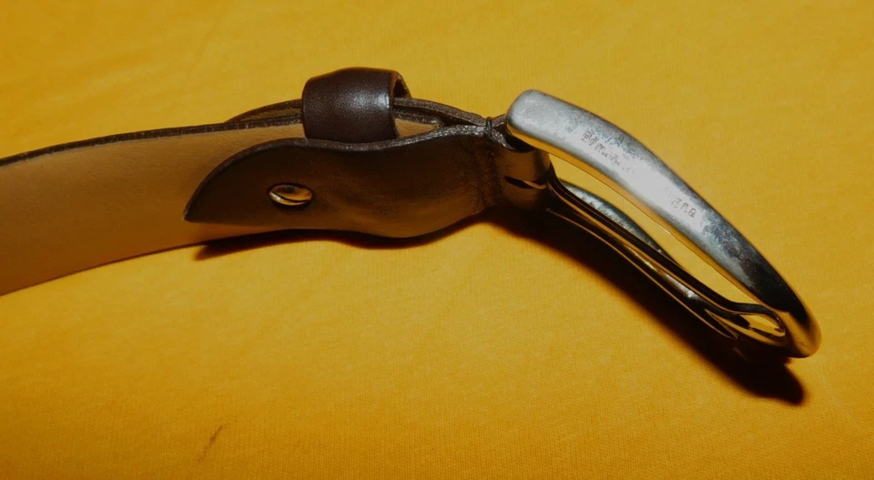 CINTURÓN ERMENEGILDO ZEGNA HECHO EN ITALIA MARRÓN CUERO GENUINO TALLA 40/100 cm.. Foto 4 de 4