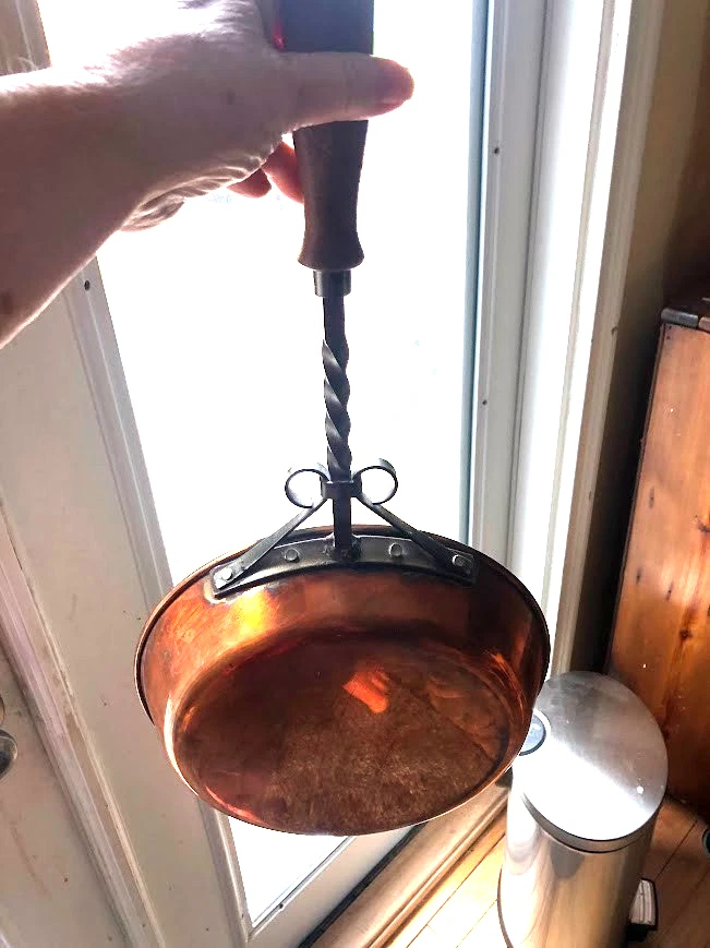 VINTAGE COPPER CLAD WROUGHT IRON LONG HANDLED SKILLET HEARTH PAN