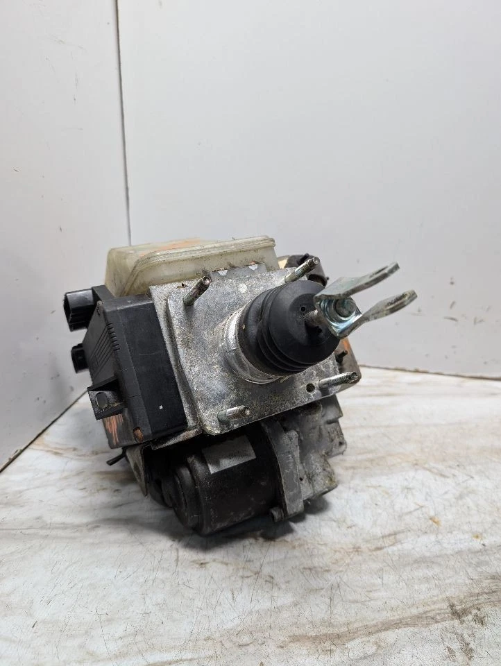 Conjunto de actuador y bomba de pieza de freno antibloqueo para 98-00 LEXUS GS300 361384 Foto 3 de 4