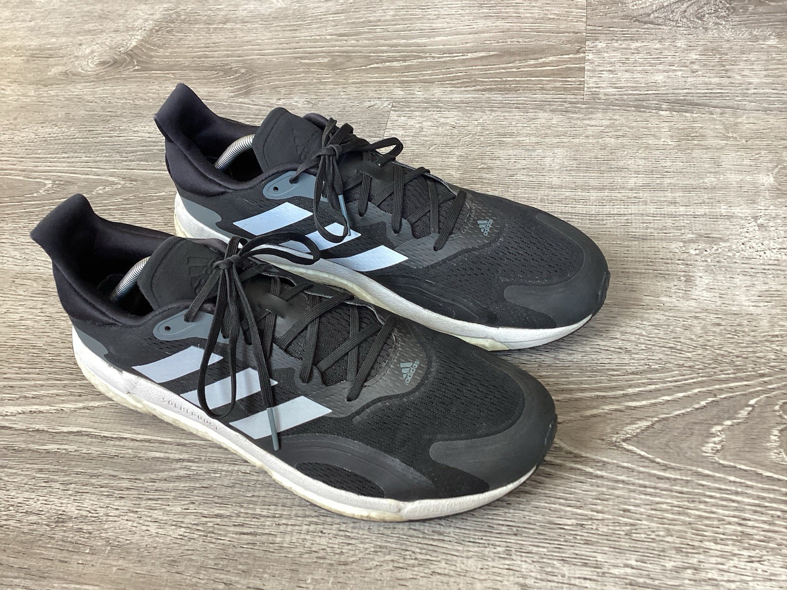 SAOLA Scarpe da corsa Adidas Solar Boost 3 da uomo taglia 12 5 nere argento FW9137 sneakers