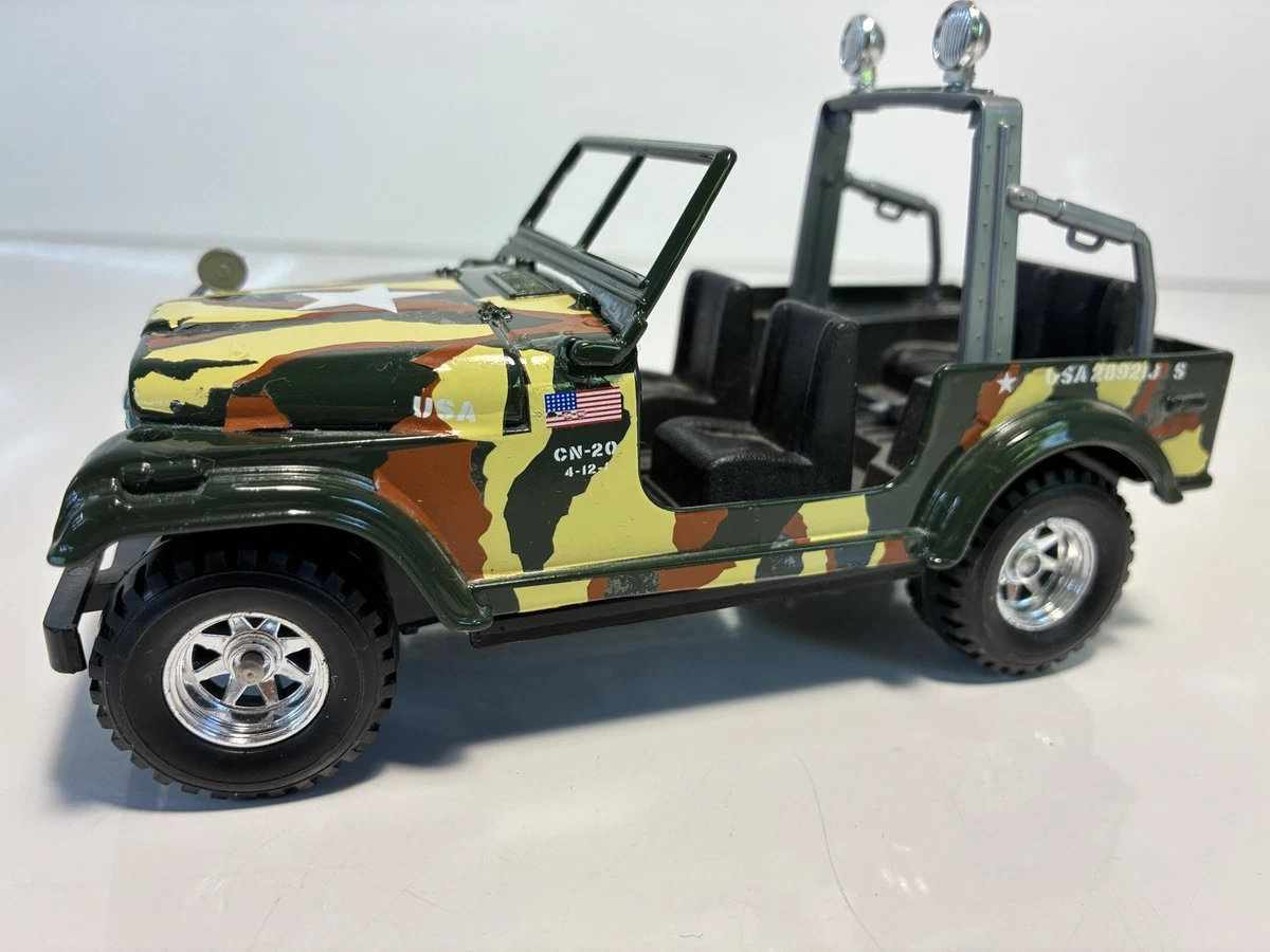 レア！1/24 アメ車　ミニカー　ジープ　ラングラー　CJ-7 ゴールデンホーク レア！1/24 アメ車 ミニカー ジープ ラングラー CJ-7 ゴールデンホーク