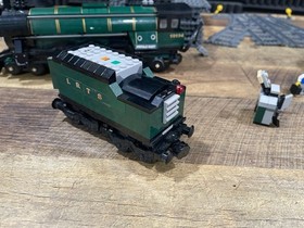 LEGO Advanced Models: Emerald Night (10194)