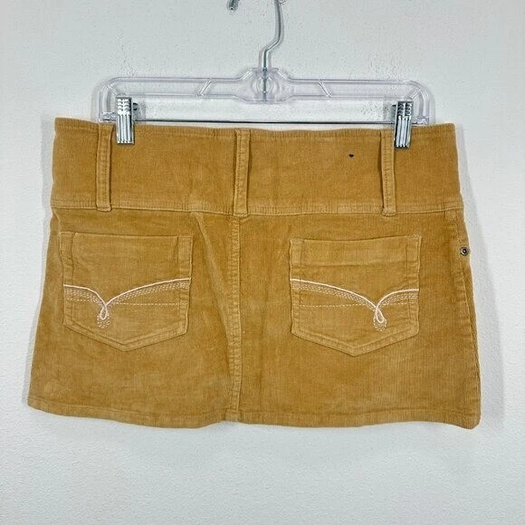 Rue21 Y2K 90s Tan Corduroy Ultra Micro Low Rise Mini Skirt Juniors Size 9/10 - Image 3 of 4