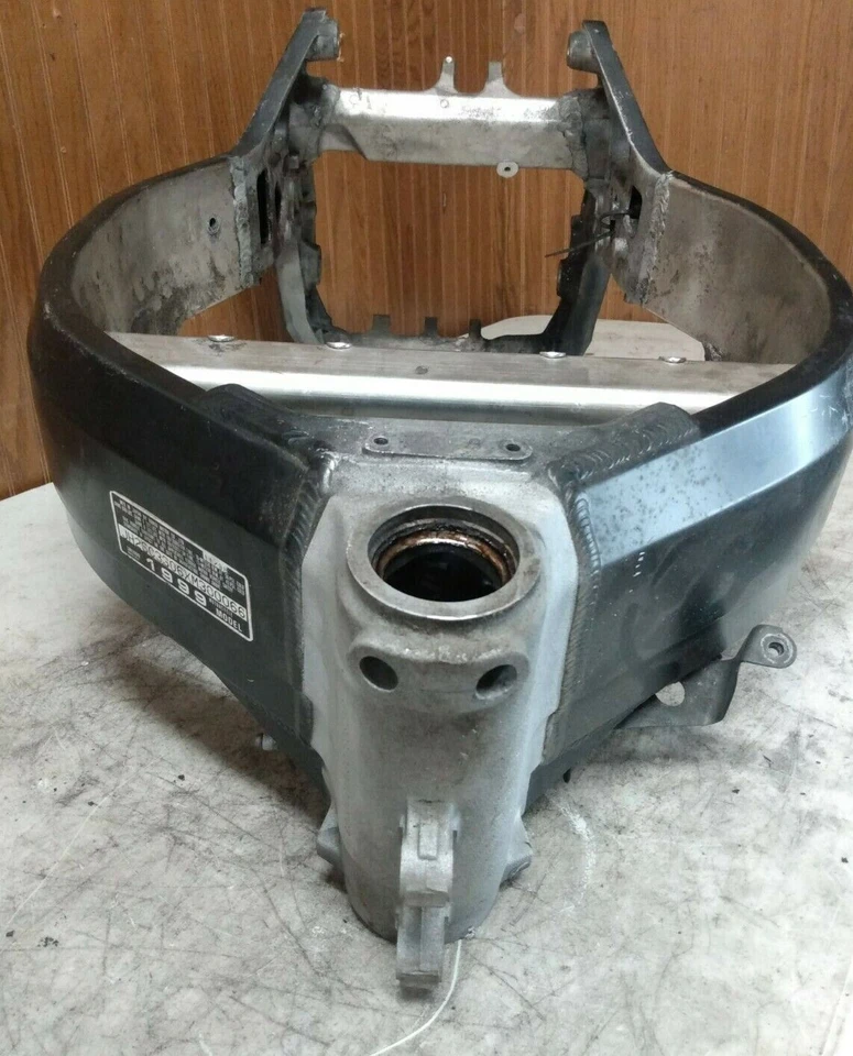 QUADRO PRINCIPAL 1999 Honda CBR900RR  - Imagem 4 de 4