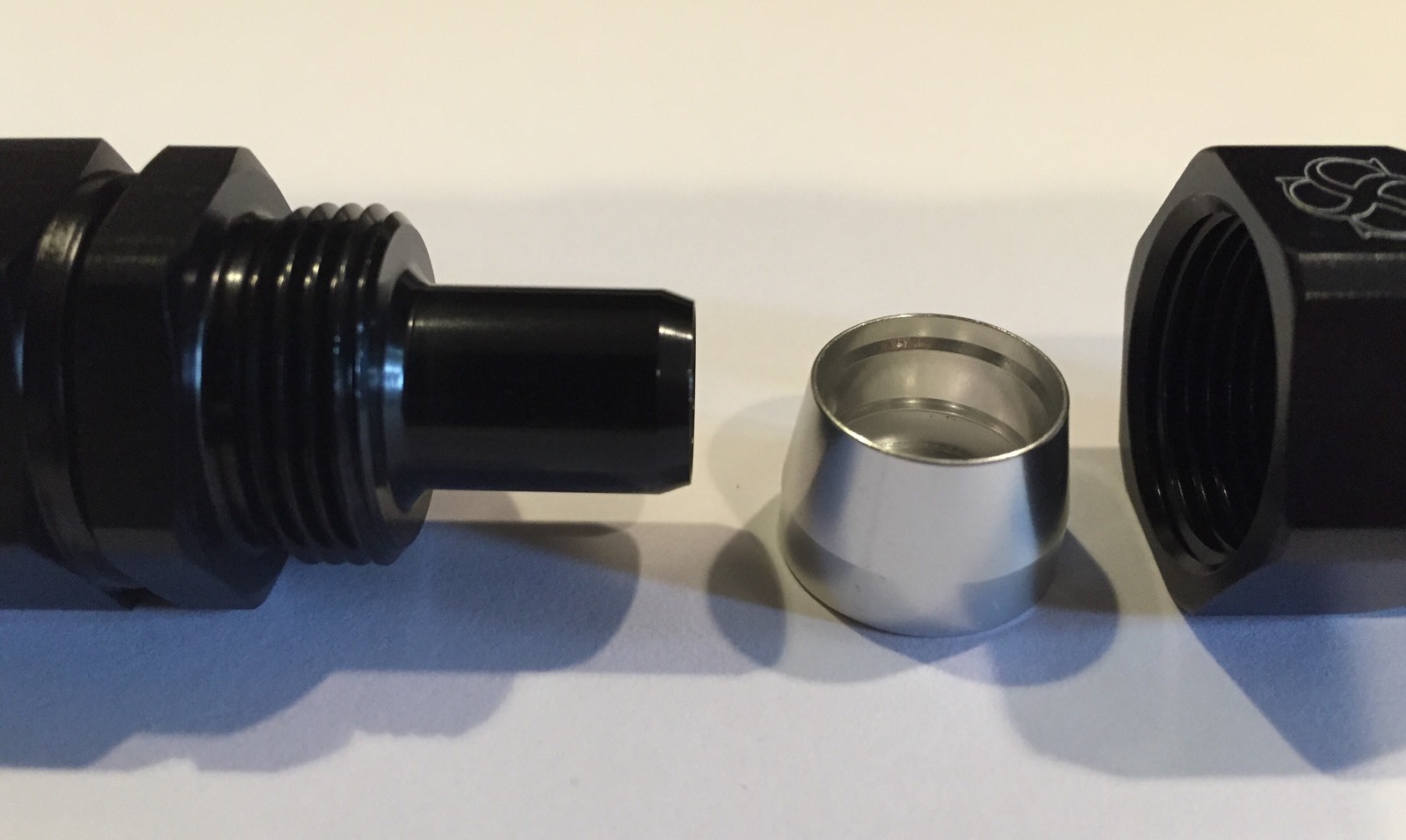 W630R -6AN 180° degree Hose End / PTFE / Teflon Swivel 6 AN Fitting -6 Red/Blue