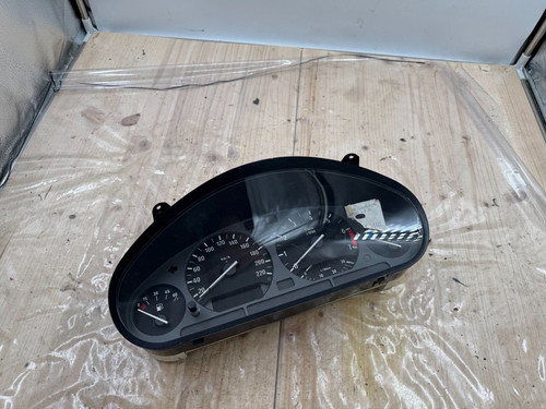 Tacho Kombiinstrument BMW E36 Coupé TeileNr.: 62.11-8375422 / 616.958.3022