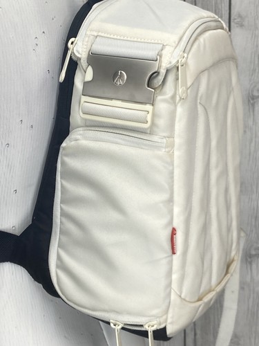 Manfrotto Camera Bag shoulder sling Backpack Style MB SSC3-2SW White - Picture 4 of 24
