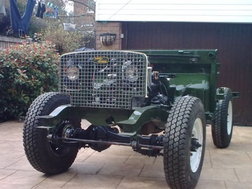 Land Rover 1949 Series one 80 Lights behind Grill